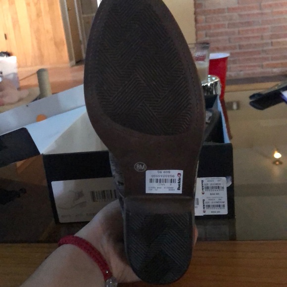 Snake skin styled boots - Picture 4 of 4